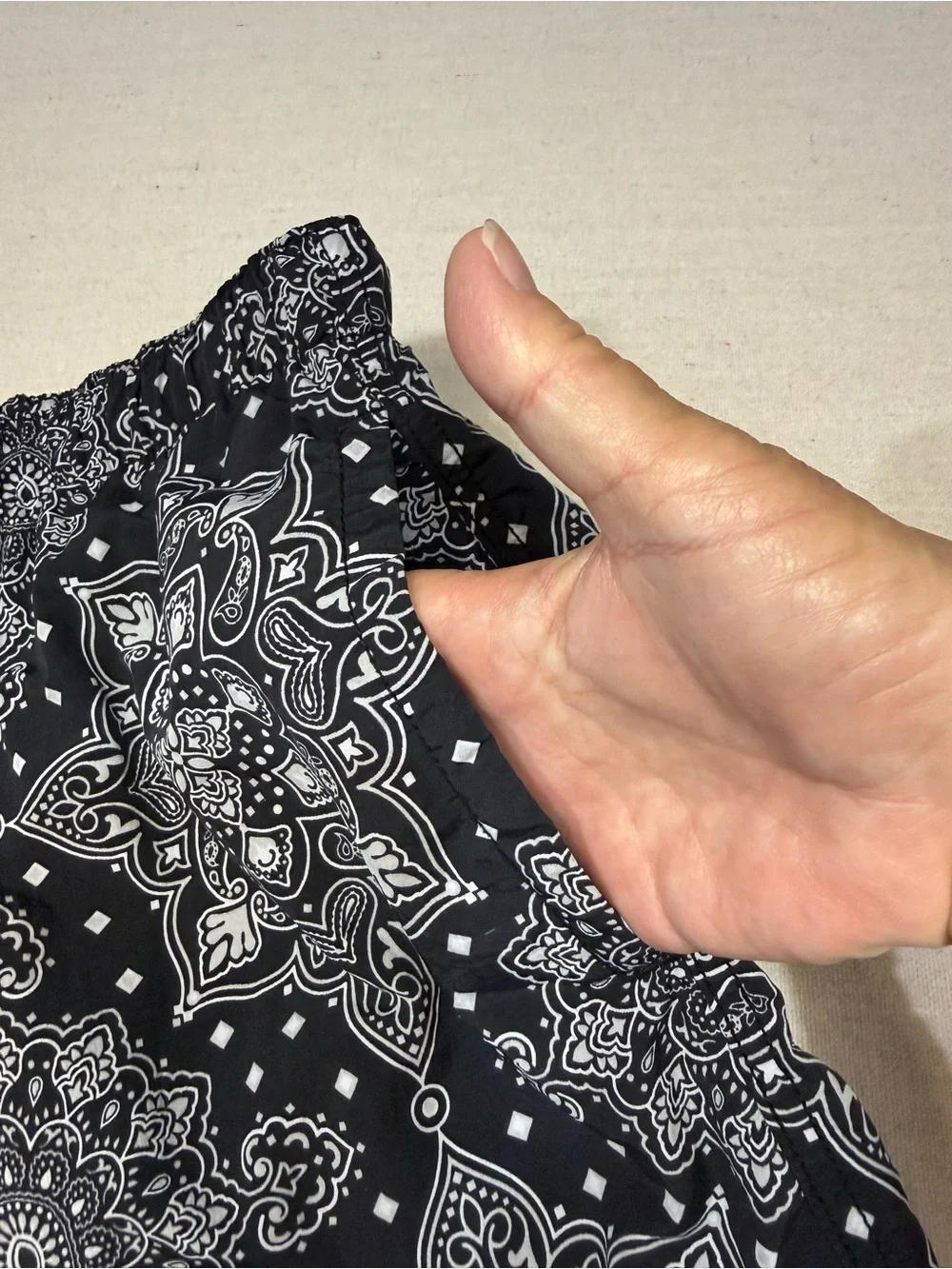 LCKR - Men’s Black Paisley Print Drawstring Swim Shorts - Size Medium